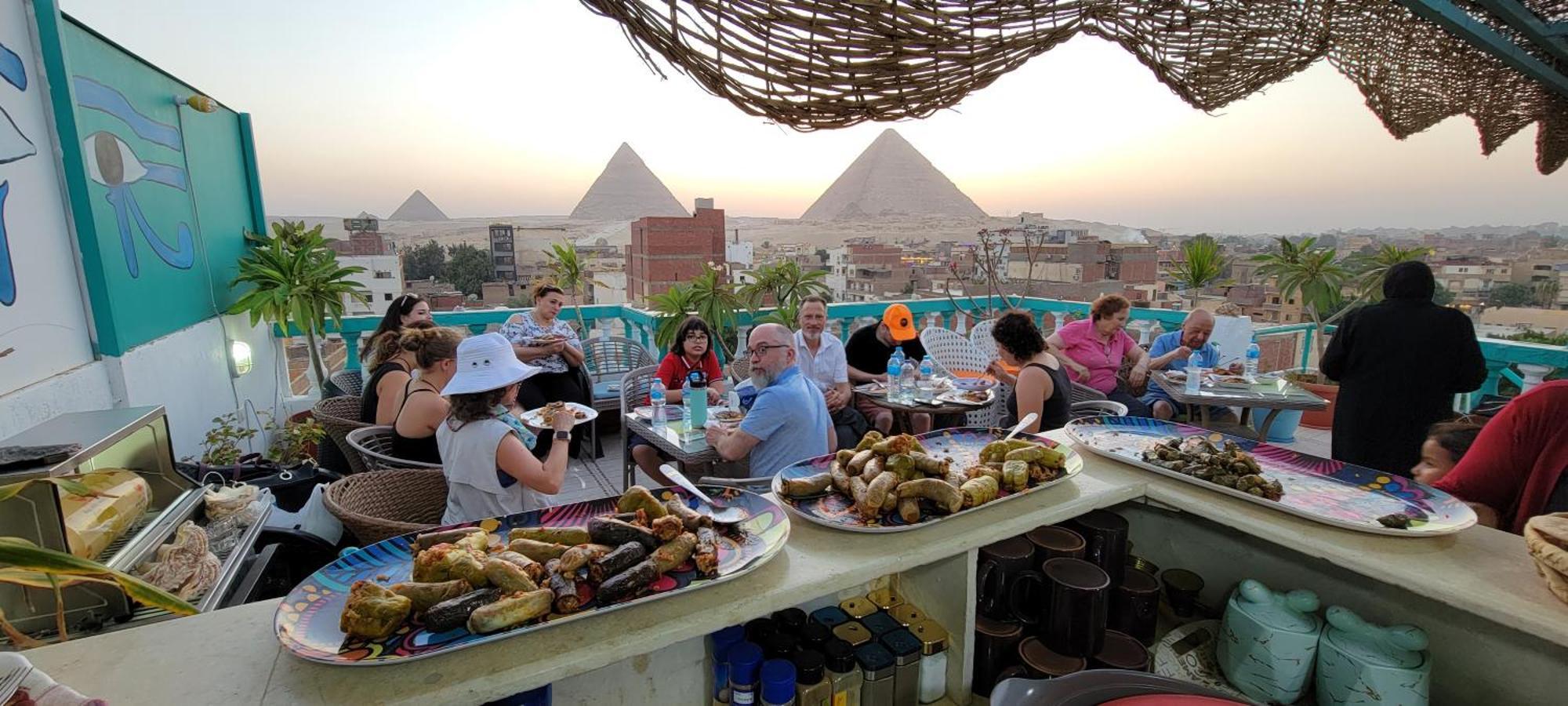 Pyramids Temple Guest House Kafret el-Gabal المظهر الخارجي الصورة